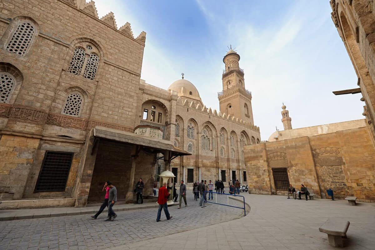 Al Muizz Street